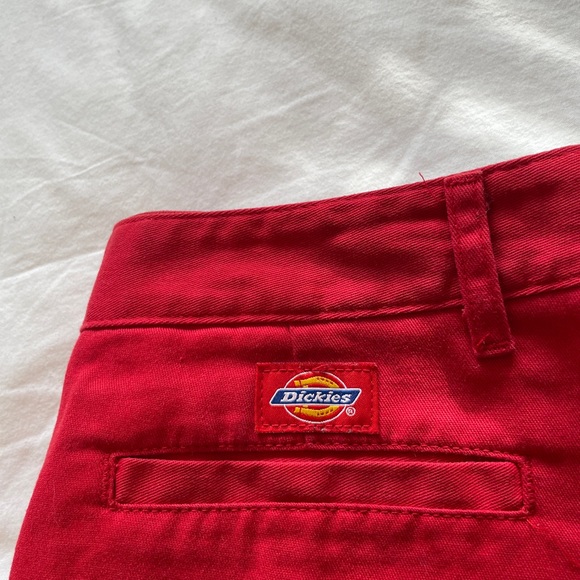 Red Dickies mini skirt - Picture 3 of 4